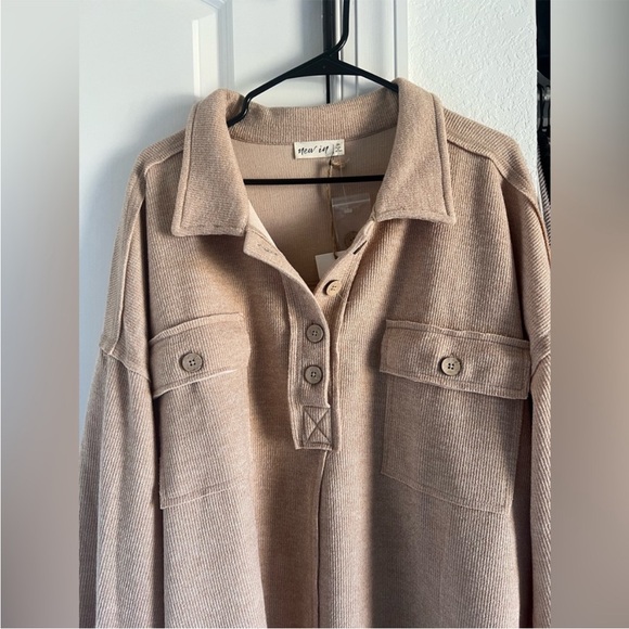 *NWT* New In Tan Button-Up Collared Sweater - Picture 3 of 5